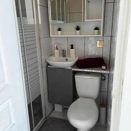 Maison De
